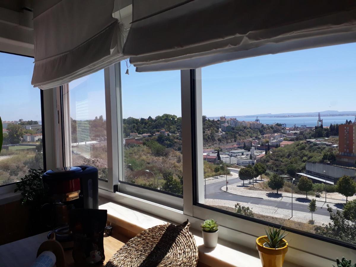 Casa Das Olaias & Closed Parking Apartment Lisbon