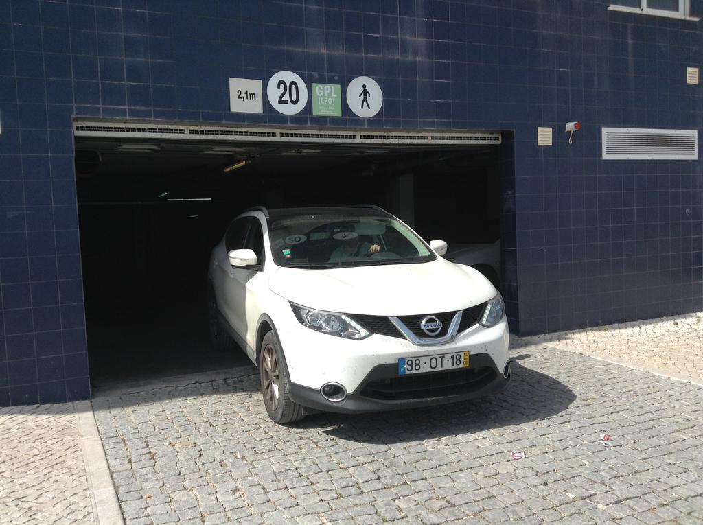 Apartment Casa Das Olaias & Closed Parking Lisbon