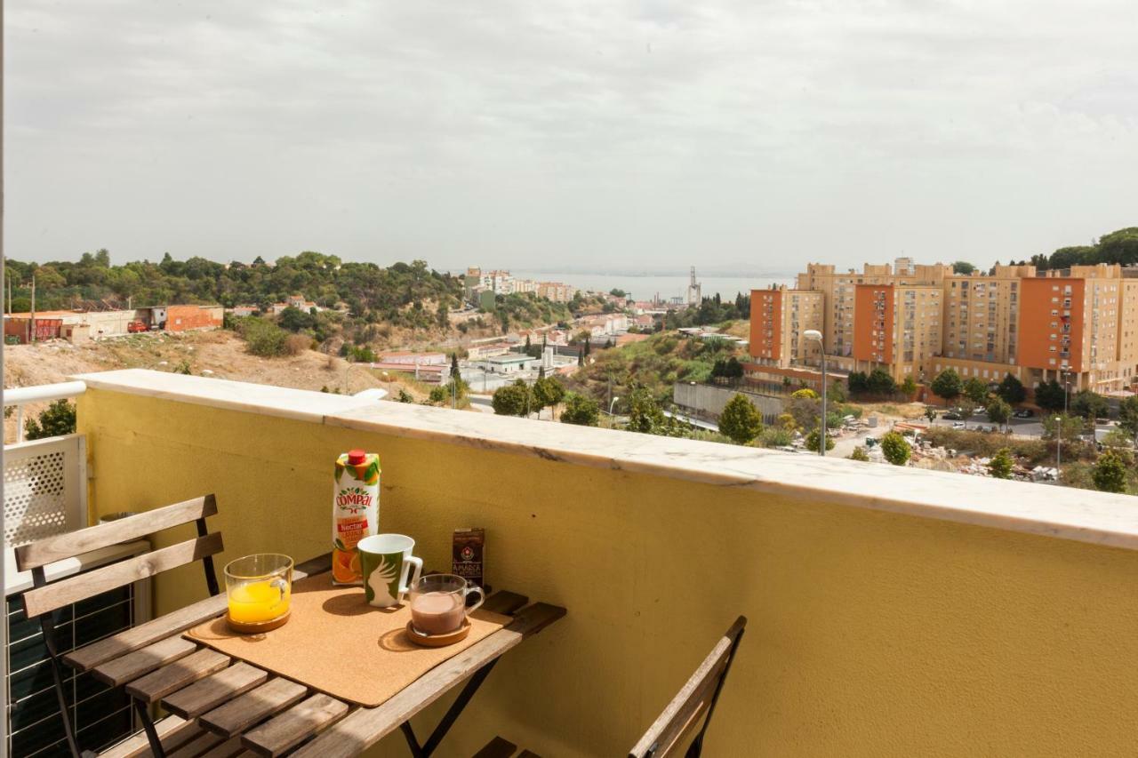 Casa Das Olaias & Closed Parking Apartment Lisbon